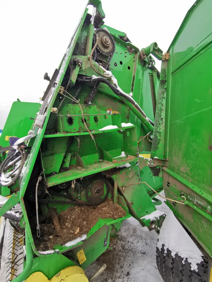 Пресс-подборщик John Deere 582 MaxiCut б/у