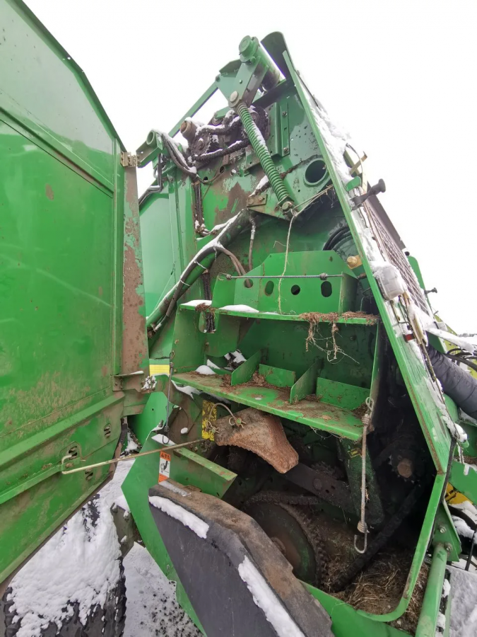 Пресс-подборщик John Deere 582 MaxiCut б/у