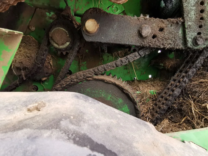 Пресс-подборщик John Deere 582 MaxiCut б/у