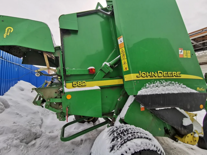 Пресс-подборщик John Deere 582 MaxiCut б/у