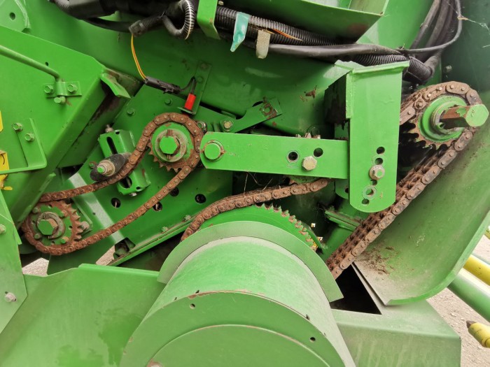 Пресс-подборщик John Deere 580 б/у