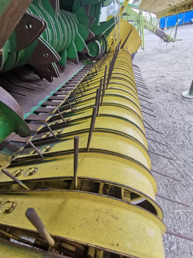 Пресс-подборщик John Deere 580 б/у