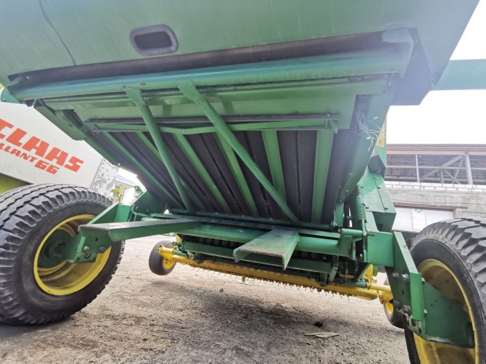 Пресс-подборщик John Deere 580 б/у