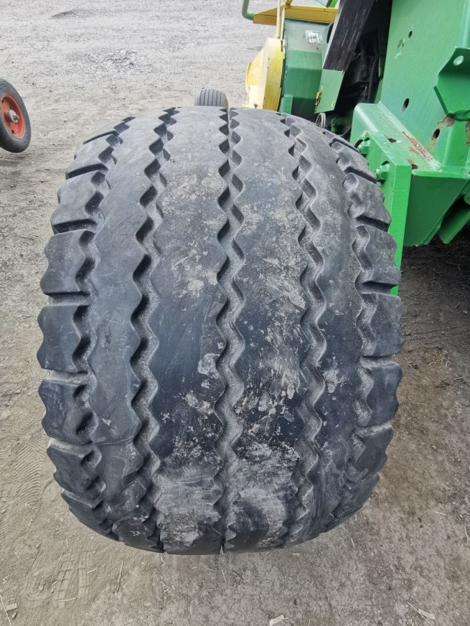 Пресс-подборщик John Deere 580 б/у