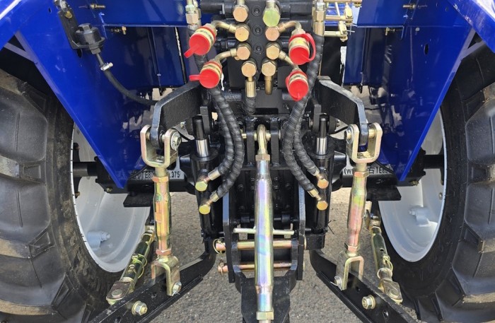 Трактор Xingtai XT-244  в комплектации ЛЮКС