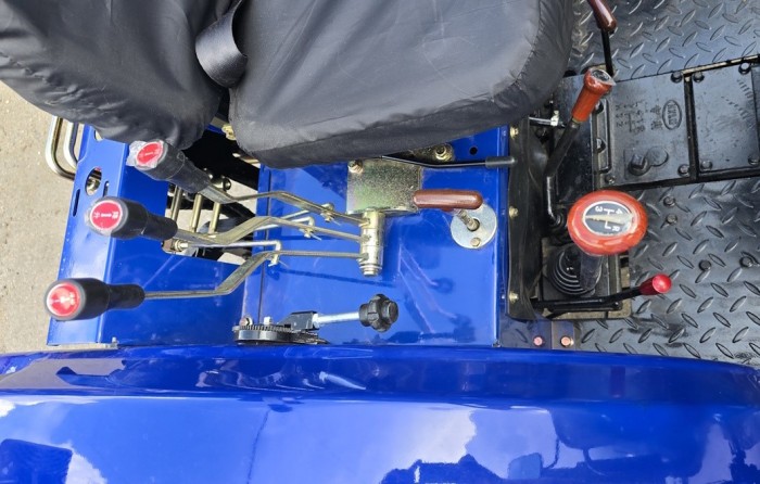 Трактор Xingtai XT-244  в комплектации ЛЮКС