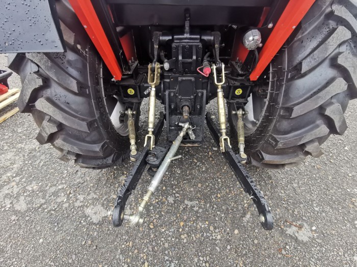 Минитрактор Уралец-310 2x4 с кабиной