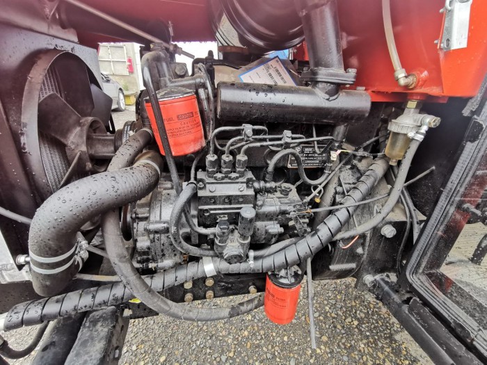 Минитрактор Уралец-310 2x4 с кабиной