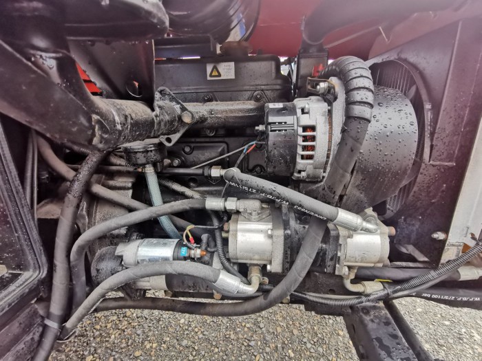 Минитрактор Уралец-310 2x4 с кабиной