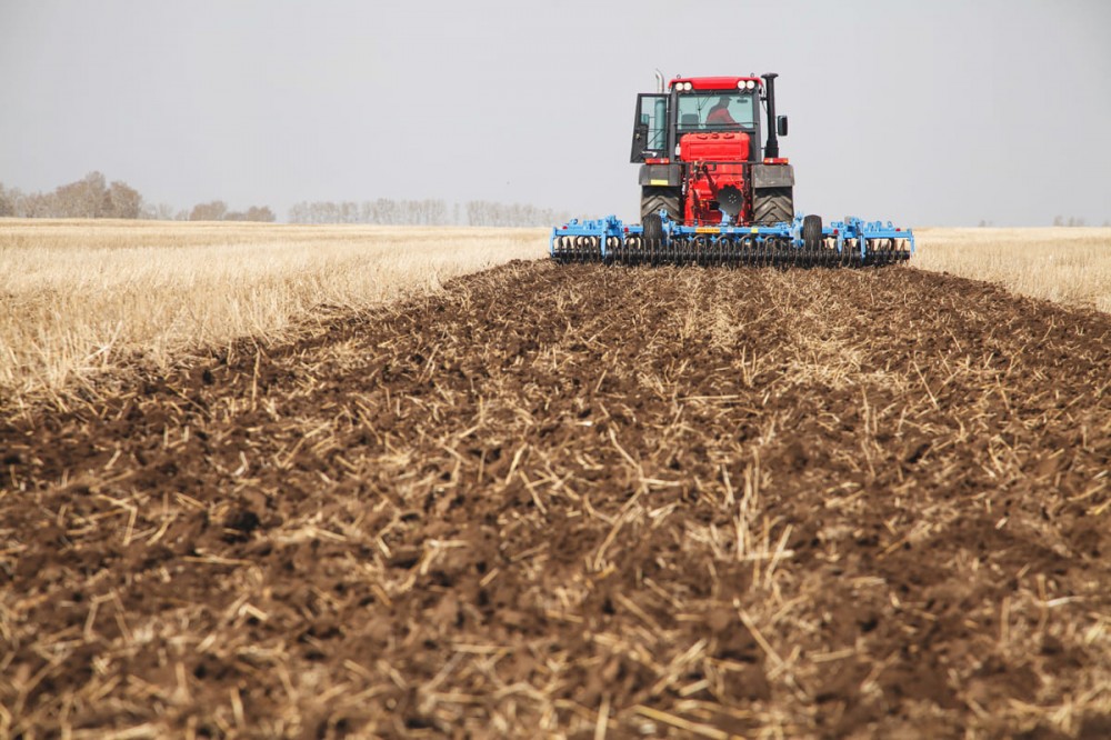 Борона дисковая полуприцепная DANA БДП-6х4М (с катком спиральным) (Диски РЗЗ)