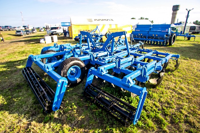 Борона дисковая полуприцепная DANA БДП-6х4МТМ (с катком комбинированным) (Диски РЗЗ)