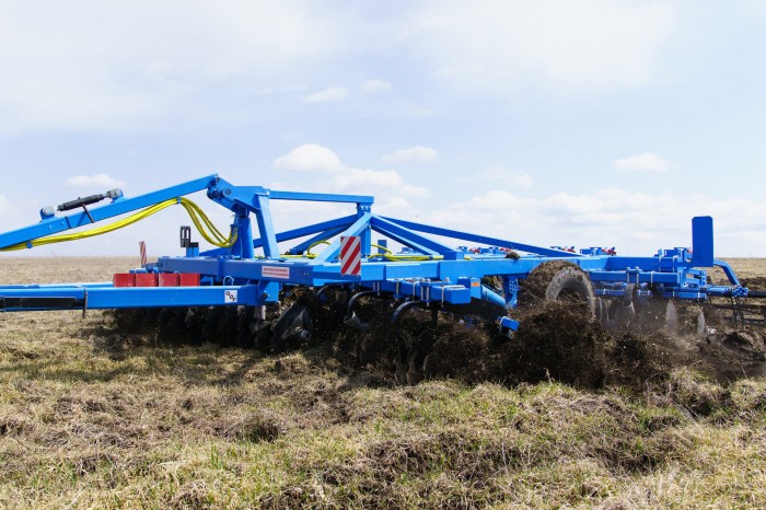 Борона дисковая тяжелая БДТ-4,8 ЗВЕЗДА (со шлейфом)