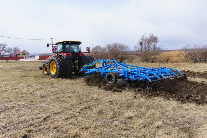 Борона дисковая тяжелая БДТ-4,8 ЗВЕЗДА (со шлейфом)