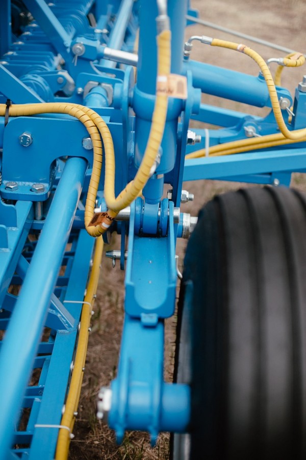 Сеялка зернотуковая рядовая VITA СЗ-5,4 Standart (Сошник, загортач, без ТУ)