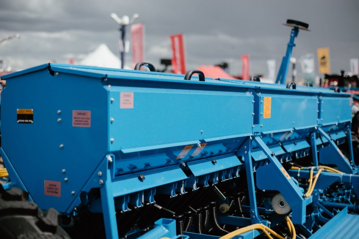 Сеялка зернотуковая рядовая VITA СЗ-5,4 Standart (Сошник, загортач, без ТУ)