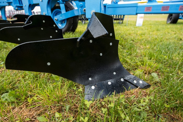 Плуг полунавесной оборотный PERESVET ППО-5/6-35 (культурные корпуса)