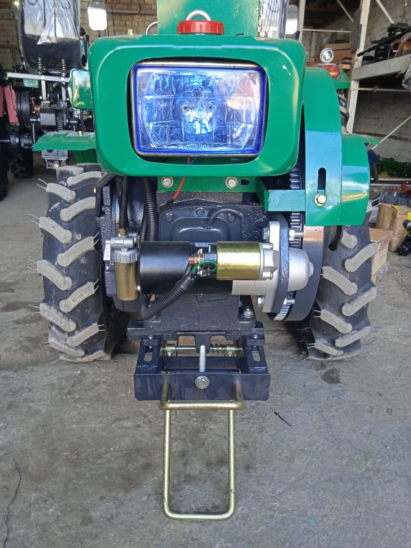 Мотоблок Файтер 15DE с почвофрезой и сиденьем