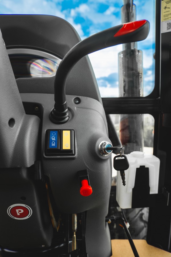 Трактор SCOUT SERIES TB Generation 3 Basic