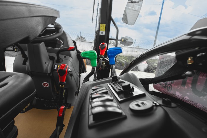 Трактор SCOUT SERIES TB Generation 3 Basic