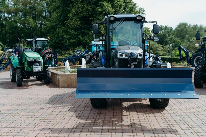 Трактор SCOUT SERIES TB Generation 3 Premium