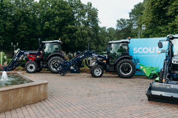Трактор SCOUT SERIES TB Generation 3 Premium