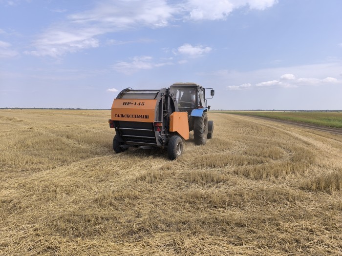 Пресс-подборщик рулонный Сальсксельмаш ПР-145