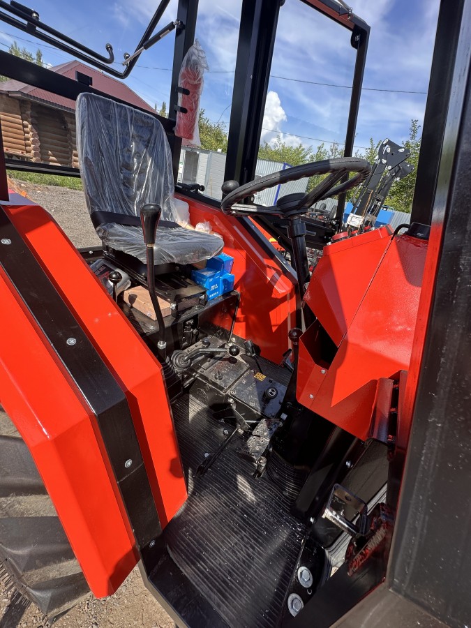 Минитрактор Уралец-314 4x4 с кабиной, с реверсом