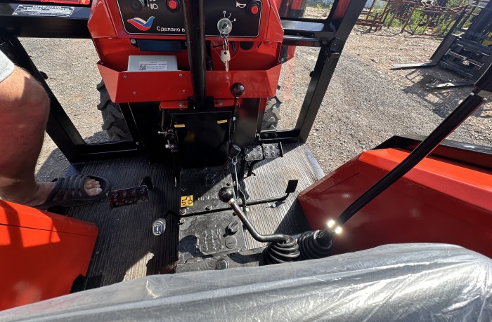 Минитрактор Уралец-314 4x4 с кабиной, с реверсом