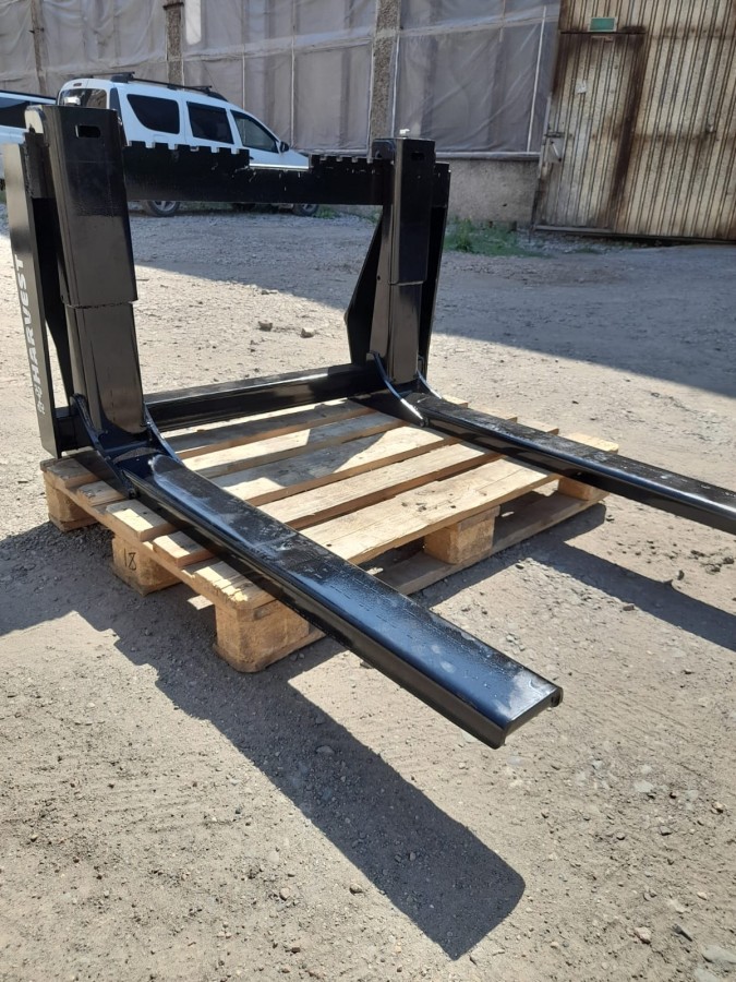 Вилы HARVEST палетные