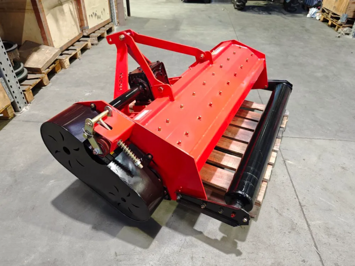 Мульчер (измельчитель) навесной СКАУТ SCQ-140 с катком