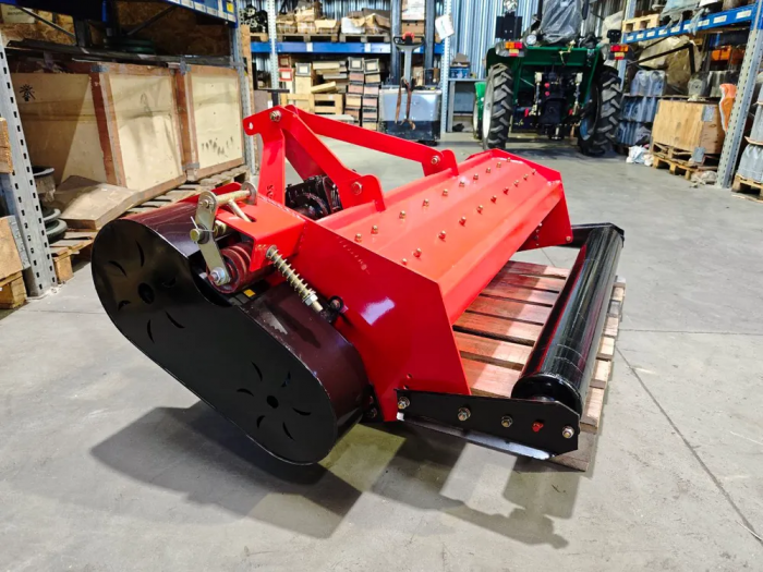 Мульчер (измельчитель) навесной СКАУТ SCQ-140 с катком