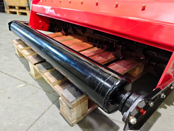 Мульчер (измельчитель) навесной СКАУТ SCQ-140 с катком