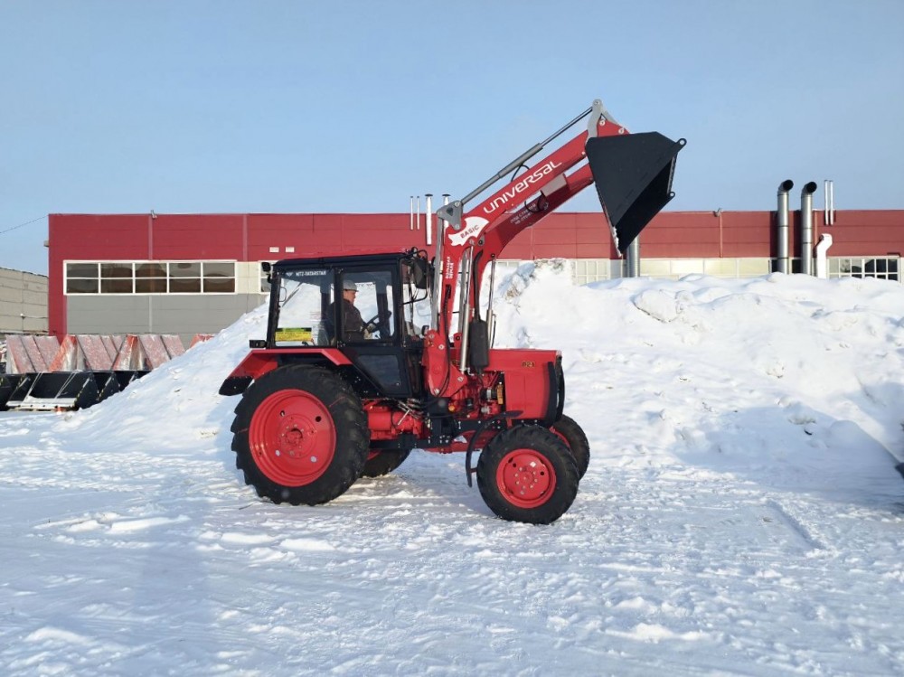Навесной погрузчик Universal Basic