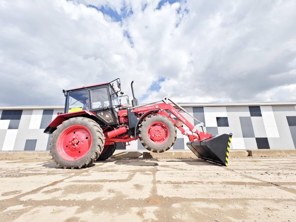 Навесной погрузчик Universal LITE