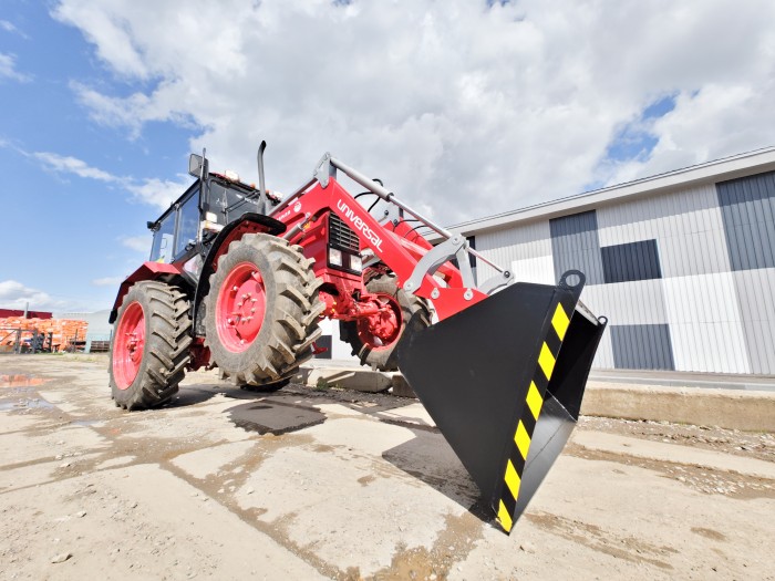 Навесной погрузчик Universal LITE