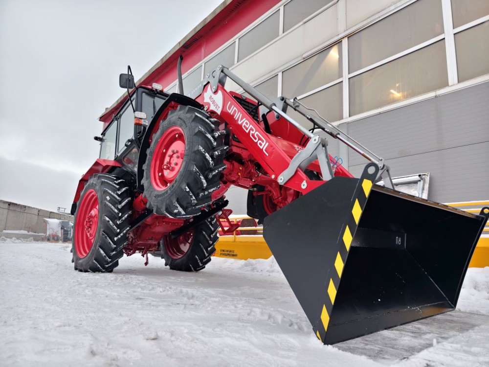 Навесной погрузчик Universal Robust