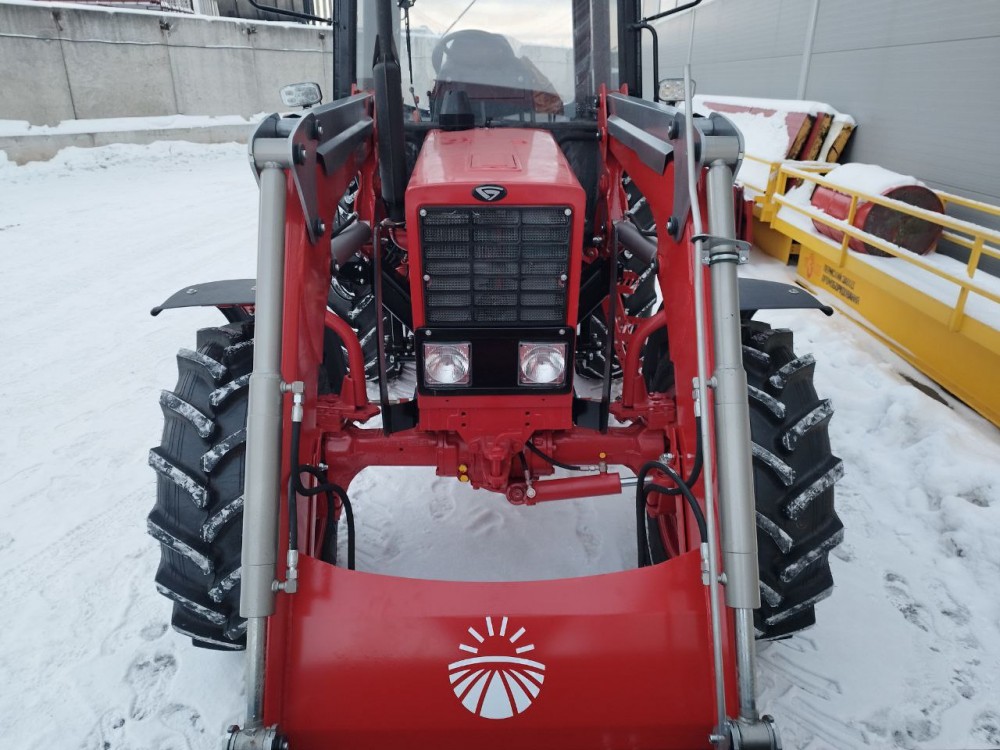 Навесной погрузчик Universal Robust