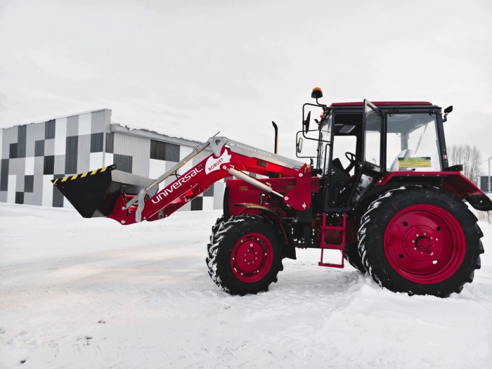 Навесной погрузчик Universal Robust