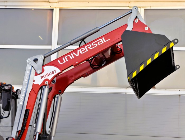 Навесной погрузчик Universal Robust