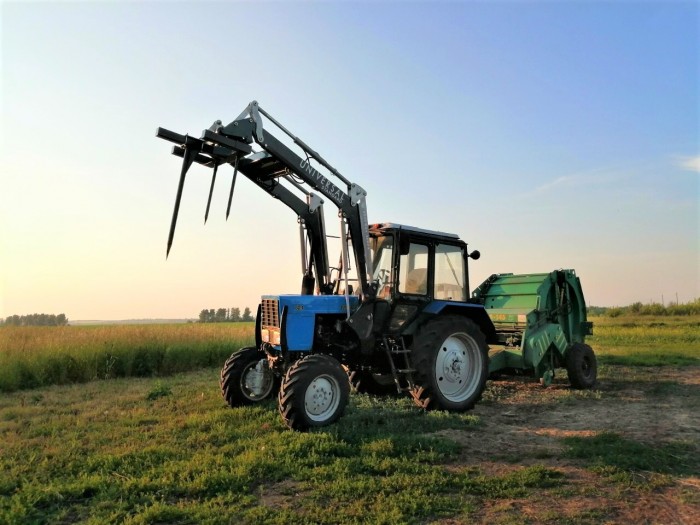 Вилы универсальные с регулируемой пикой