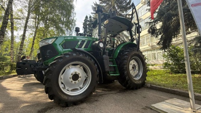 Трактор Агроаполло E804