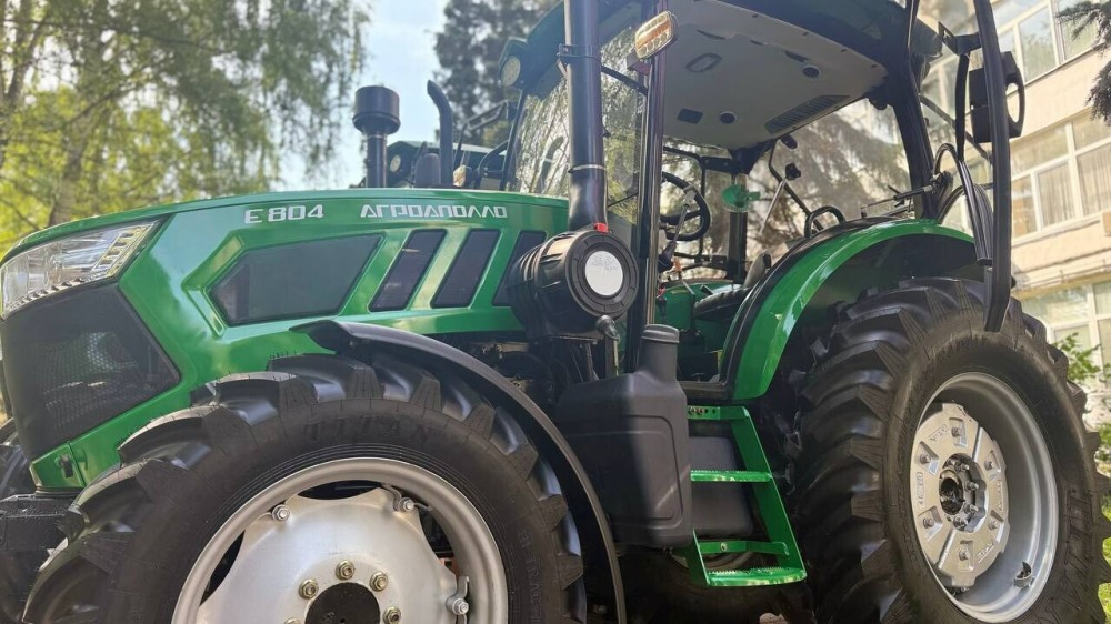 Трактор Агроаполло E804