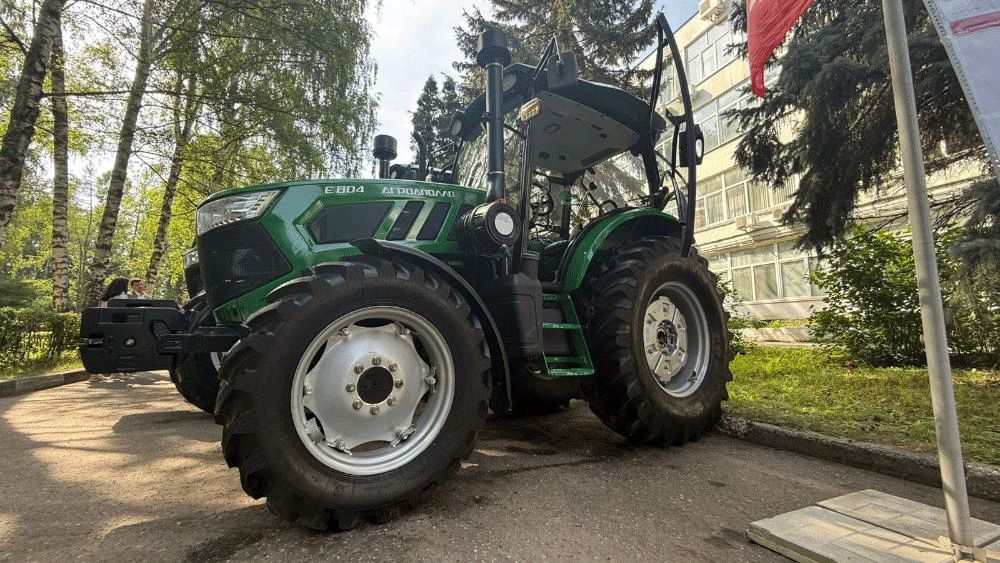 Трактор Агроаполло E804