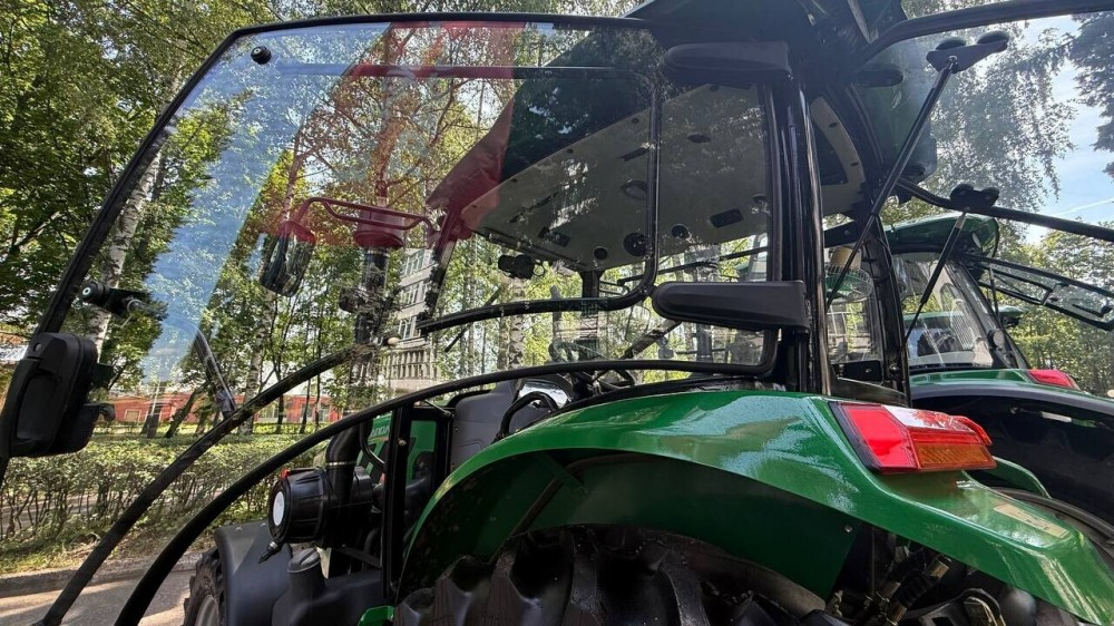 Трактор Агроаполло E904