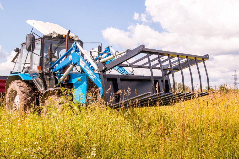 Вилы для сена (обьем 1.1 м³, 2 гидроцилиндра на прижим)